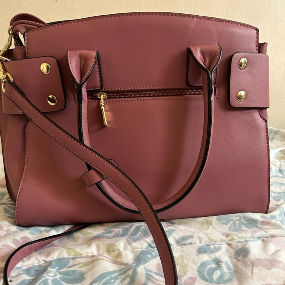 Purse - Picture 2 of 3